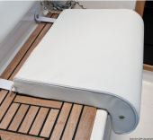 Универсальная подушка белая с сиденьем 550x380 мм