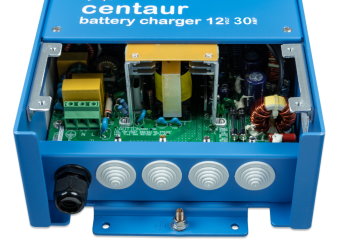 Victron Centaur 12/30 (3) 120/240V Зарядное устройство - CCH012030000