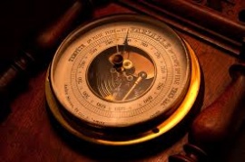 Судовые корабельные часы и барометры